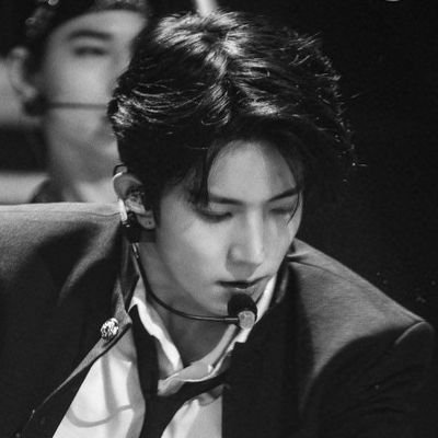 dcearntion's profile picture. given