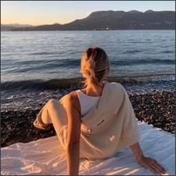 TyssoodbUNsL5E's profile picture. 