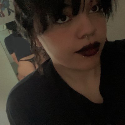 NSFWTWT ❤︎ 21 ❤︎ Minors DNI ❤︎ Selling custom content ❤︎ DM for inquiries ❤︎