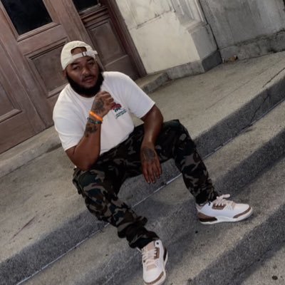 KushCarter94's profile picture. wealth high dreams 🍃💨 ♏️