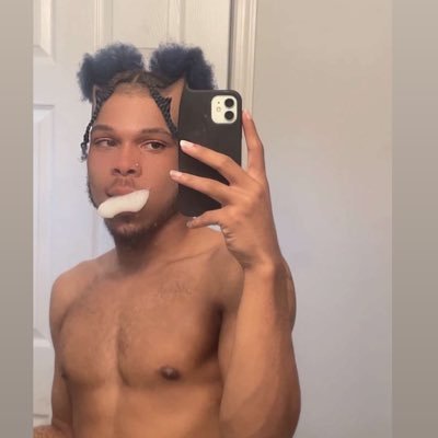 pothead🥹 for content subscribe https://t.co/ldHXHHa0AU