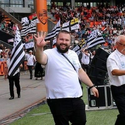 Vice-président de @bretagnereunie.
Secrétaire de la fédération des jeunes du @partibreton.
Mes tweets sont strictement personnels et n'engagent que moi.