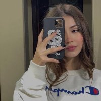 🦋 (@z_shrutiz) 's Twitter Profile