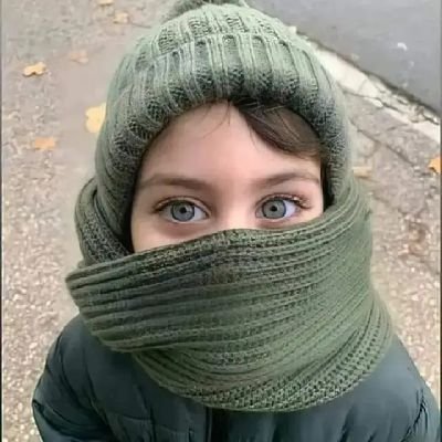 lybyry2074941's profile picture. 