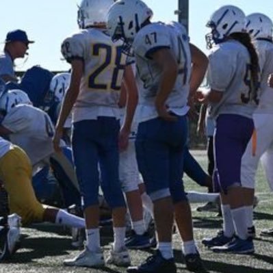 Student/Athlete 3.0 GPA Grossmont high school football, Class of 2028 Middle backer 5’11,180 Bench 215 Squat 255 Deadlift 315