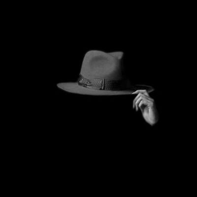 Gents_corner_zw's profile picture. Focus on you King, everything else is bullshit.