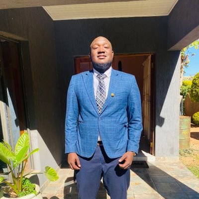 |BBA Marketing Graduate 👨🎓🎓| Radio Botswana Business and Economic News Reporter📰📻🎙️| Marketing Enthusiastic💹| Sergio's Daddy 🍼👶|