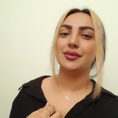 omolbanin113783's profile picture. 