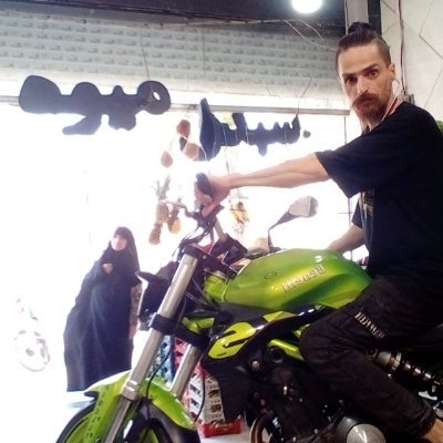 SorkhpostT31003's profile picture. 