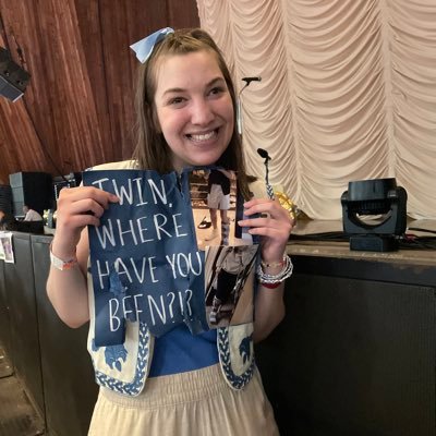 bekah155's profile picture. forever crying about  Niall Horan & Joe Jonas | desperate for a Jonas Brothers X Niall collab