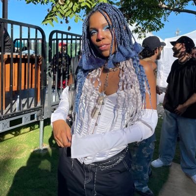 refer to me as princess, wifey, or babygirl. if not…. 𝖚 𝖆𝖇𝖘𝖔𝖑𝖚𝖙𝖊𝖑𝖞 𝖜𝖍𝖔𝖗𝖊.