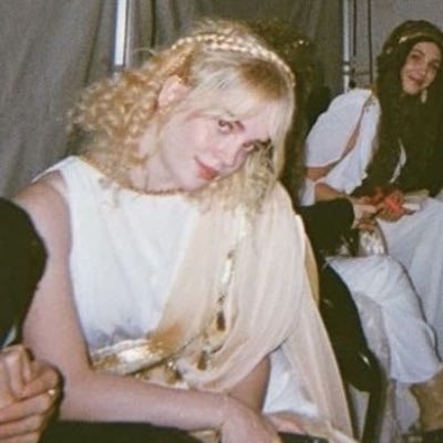 soupysoupps's profile picture. she/they professional fan of things/ man hater/ lottie matthew's young french wife