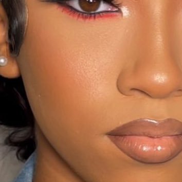 vnessamarsh's profile picture. 