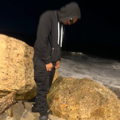 Del Amo📍LLGio 🕊️LongLiveErin 🕊️ Never Give Up Hard Times Never Last ✨🙏🏽