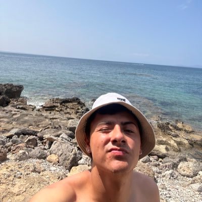 Jlara0504's profile picture. Un aleta en desarrollo.🤩