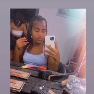 Titia do kaleb 👣🩵 rlk galo🏴💔🐓
mamãe de uma princesa 🫶🏾💓