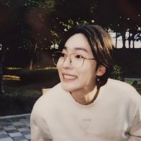ceee β‘ (@evrythngsongkim) 's Twitter Profile Photo ceee β‘ (@evrythngsongkim) 's Twitter Profile Photo