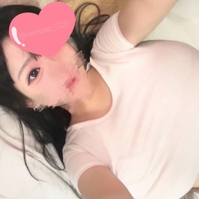 zi_nu82760's profile picture. 