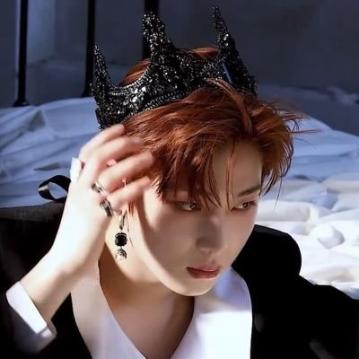 Renajay626516's profile picture. Kimsouhiwrites is willingly feeding y'all with deluluness