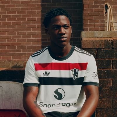 BrayoMuema's profile picture. Use Money not People