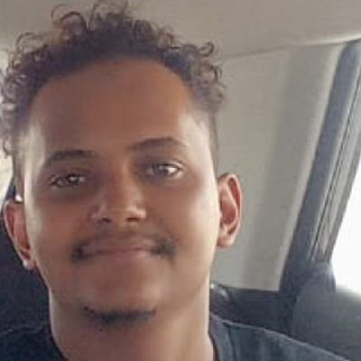لا نكافح الدنيا حبا فيها وإنما حبا فيمن نحب ❤