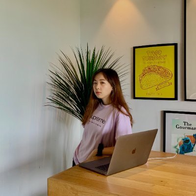 ChooiDion's profile picture. Designing at @lottiefiles