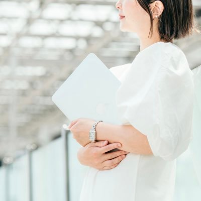 フリーランスデザイナー|Canvaクリエイター|SNS運用, WEBデザイン, SNSディレクション|LIFULL FaMパートナー|SHElikes卒 |2児の母|ラクたのライフ