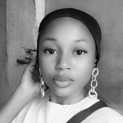 Am easy going , a professional cook and having a beautiful personality.