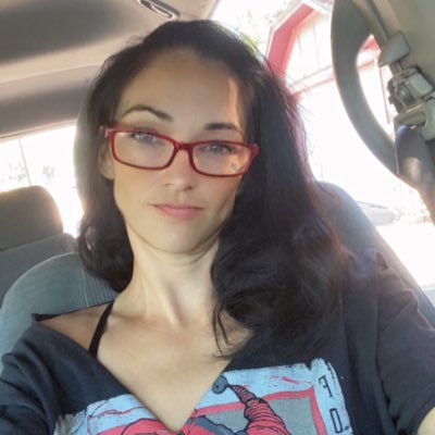 TinaSmith437549's profile picture. Trying to make it in this world with limited resources