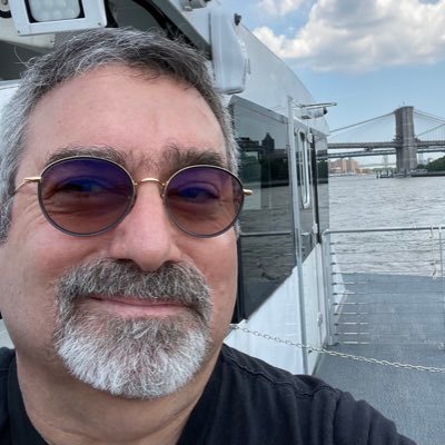 Software Engineer & Writer at The Fruit Co • A New Yorker in SF • ex-Wall St’er • Foodie • Coffee roaster • Maker • W2DHM • Opinions are mine, not my employer’s
