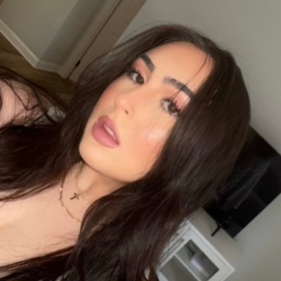 auritzia's profile picture. ᴀᴘᴇx ᴀɴᴅ ᴠᴀʟᴏʀᴀɴᴛ ᴍᴏꜱᴛʟʏ