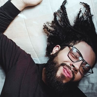 UnJuanLozano's profile picture. Sin credencial 

¡Somos libres!