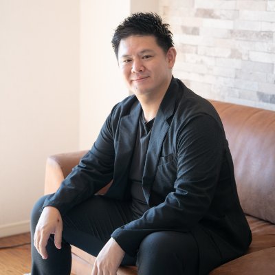 株式会社テックワークスの代表。チームの力でITエンジニアの価値を最大化するために多角経営を行う。プロフェッショナルチームによるシステム開発・ITスクールとプラットフォームを軸としたキャリアアップ支援事業に注力。
自著がAmazonランキング11部門で1位を獲得。https://t.co/re2qGitcUO