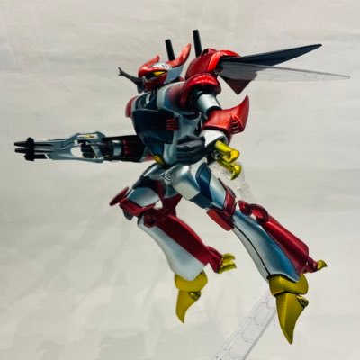 1980年代ロボットアニメ。現在はダンバインの旧キットを改修しています。当時、手にした誰もが『これじゃない⁉️』感でした。約40年前の怒りにも似た感情を成仏させるべく改修しています