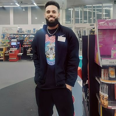DBLIT94's profile picture. 
