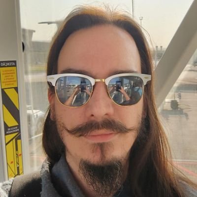 Trabalho com Python e Dados, Co-fundador do @pizzadedados e @pydatabsb. Gosto de filmes, sci-fi, lo-fi e fuleragem.