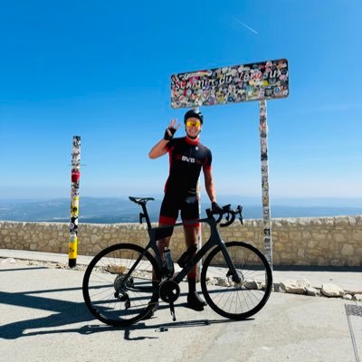 ‘Vieze meters’ middenvelder S.C. Stiens @utvierde 💛🧡 en Cinglé du Ventoux ⛰️🇫🇷 3️⃣