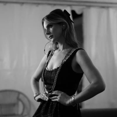 lovelovethin's profile picture. you were ahead by a century