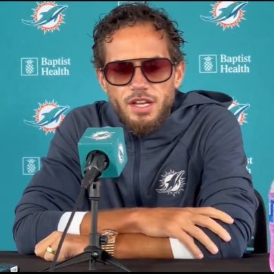 AcquahDansoh's profile picture. Actor 🌊Writer🌊Whiskey Drinker 🌊 Cigar Smoker 🌊Avid Cupcake Eater/Aficionado. 🇺🇸🇬🇭 🧱