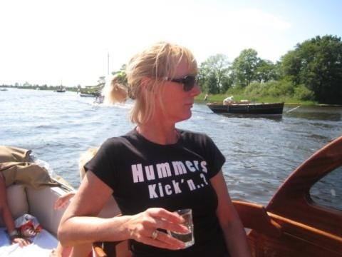 AngelaMoes's profile picture. Kris kras door het land voor Tegels en Projecten