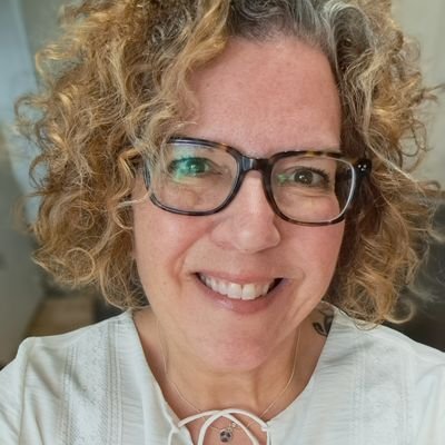 ricardcomm's profile picture. Passion communicationS et politique
Passion chienS
55 ans going on 27!