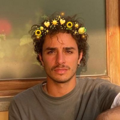 ue ue 26/she/her ogni tanto scrivo e troppo spesso sclero https://t.co/nr05fEl2qM