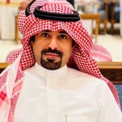 استاذ في وزارة التربية و رئيس مجلس ادارة جمعية العقيلة التعاونية سابقًا