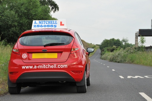 Driving instructor with over 25 years experience, fun tuition leading to a safe and skilful driver
http://t.co/6BMFIVODHq