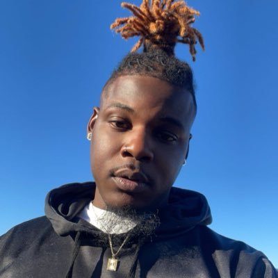let’s make some content 🎥 add me on snap Deejamar719