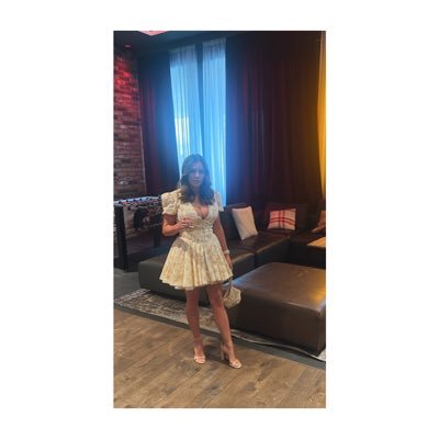 chantelleleona's profile picture. Welsh 🏴󠁧󠁢󠁷󠁬󠁳󠁿 📍Truro, Cornwall 🌊 29 🎈 sassy 💁🏽‍♀️