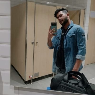 paras_twt's profile picture.