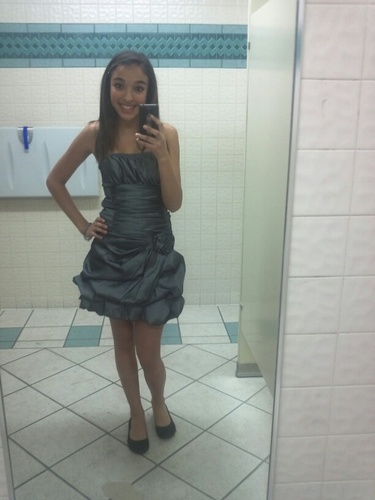 Just v Tweetinqq The Day Away3(: