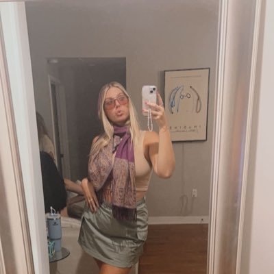 KatieHowerton's profile picture. it’s cool to care