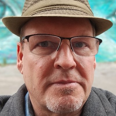 Reporter, ad sales mgr for @roanokerambler in western Virginia.